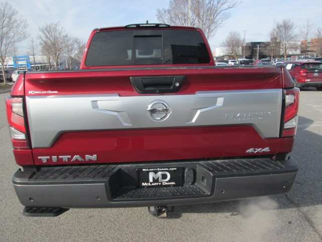 2022 Nissan Titan Platinum Reserve 4WD