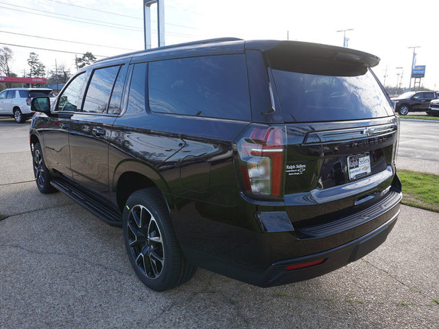 2024 Chevrolet Suburban RST 2WD