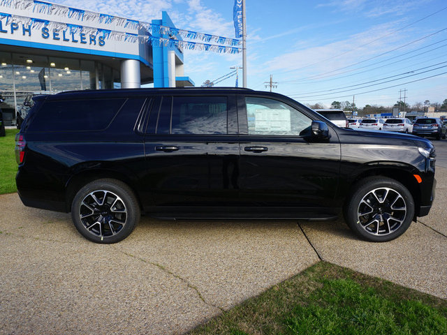 2024 Chevrolet Suburban RST 2WD