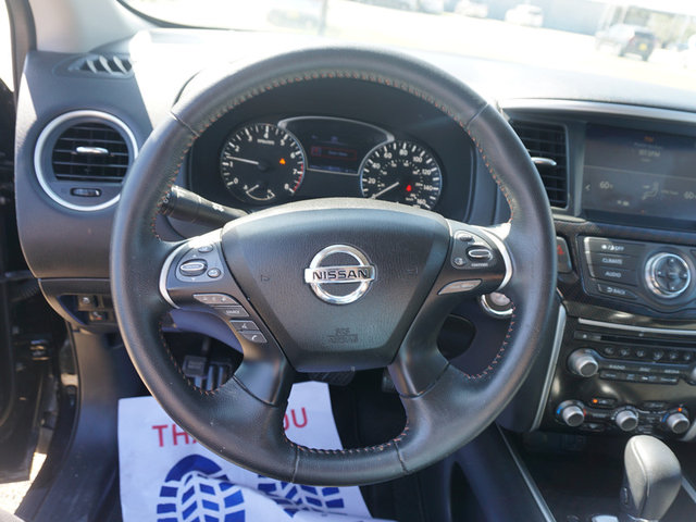 2020 Nissan Pathfinder SV FWD