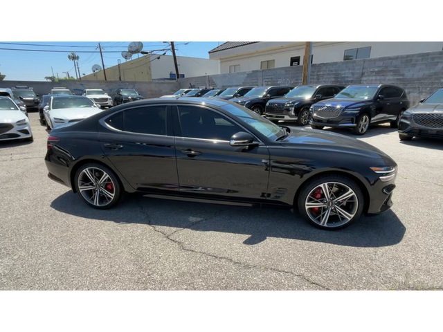 2024 Genesis G70 2.5T RWD