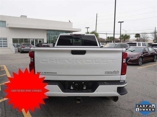 2022 Chevrolet Silverado 3500HD High Country 4WD 172WB