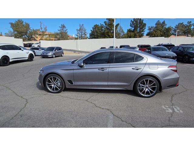 2024 Genesis G70 2.5T RWD