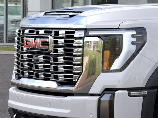 2024 GMC Sierra 2500HD Denali 4WD 159WB