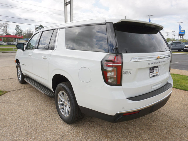 2024 Chevrolet Suburban LT 2WD