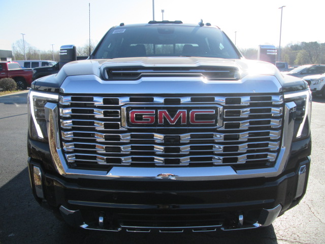 2024 GMC Sierra 2500HD Denali 4WD 159WB