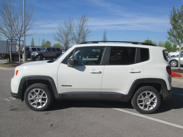 2023 Jeep Renegade Latitude 4WD