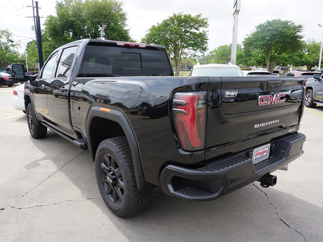 2024 GMC Sierra 2500HD AT4 4WD 159WB