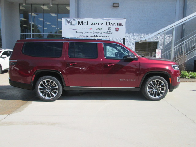 2024 Jeep Wagoneer Series III 4WD L