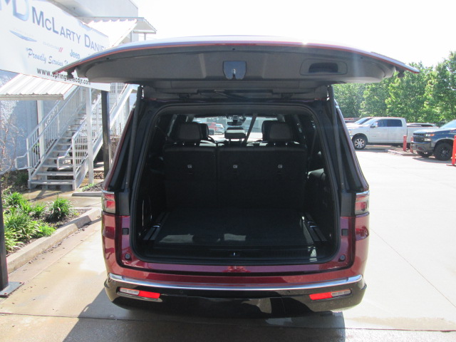 2024 Jeep Wagoneer Series III 4WD L