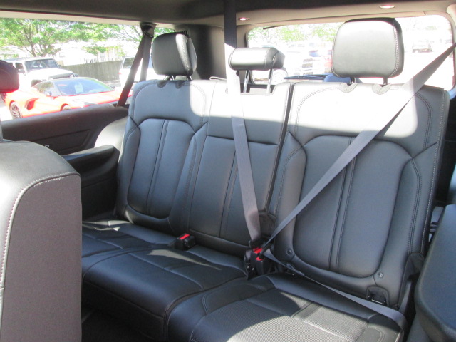 2024 Jeep Wagoneer Series III 4WD L
