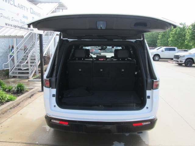 2024 Jeep Wagoneer Series III 4WD