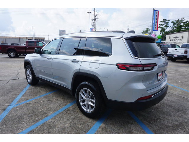 2023 Jeep Grand Cherokee L Laredo 4WD