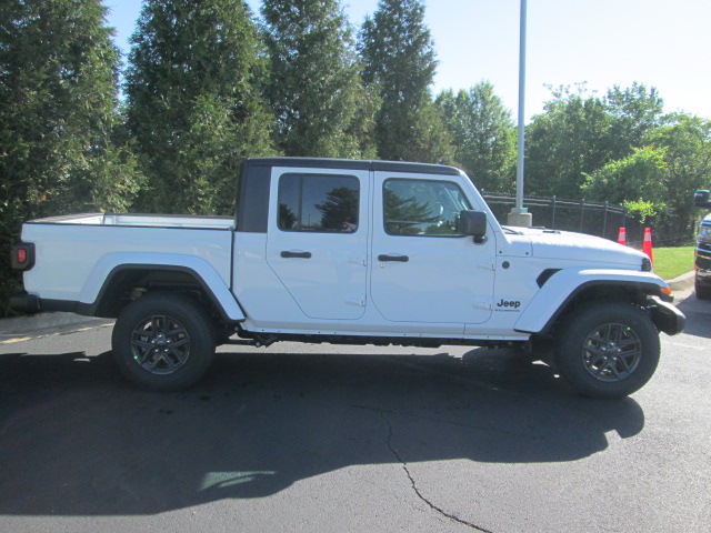 2024 Jeep Gladiator Sport S 4WD Short Bed
