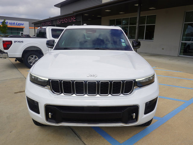 2022 Jeep Grand Cherokee Overland 4WD