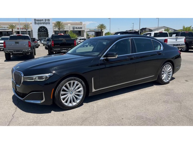 2022 BMW 7 Series 740i