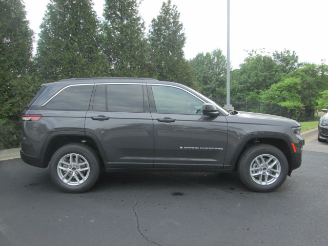 2024 Jeep Grand Cherokee Laredo X 4WD