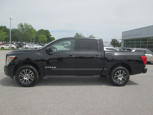 2023 Nissan Titan SV 4WD