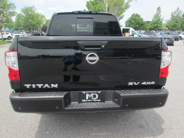 2023 Nissan Titan SV 4WD