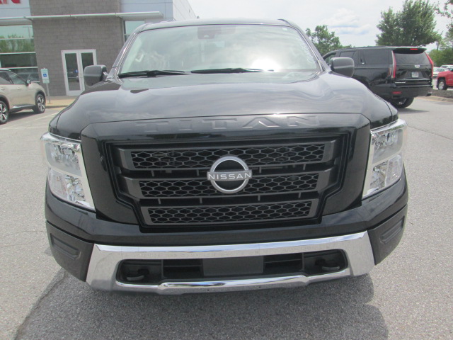 2023 Nissan Titan SV 4WD