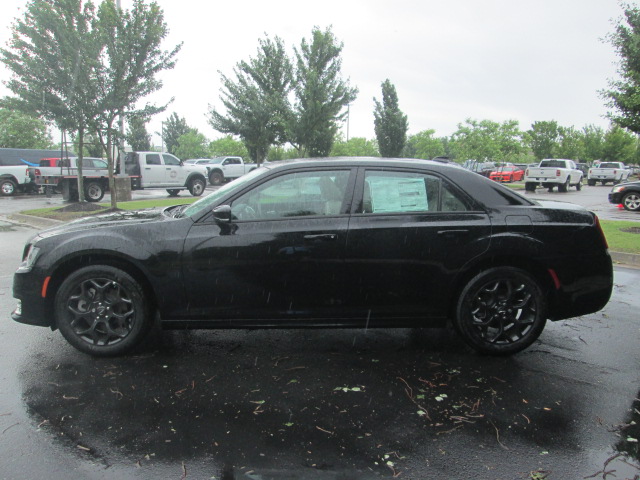 2023 Chrysler 300 Touring L AWD