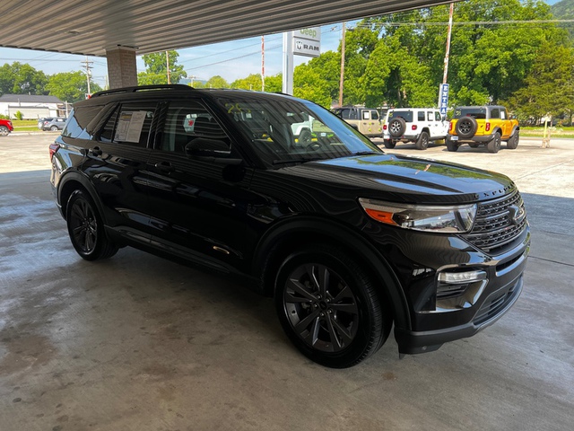 2022 Ford Explorer XLT RWD