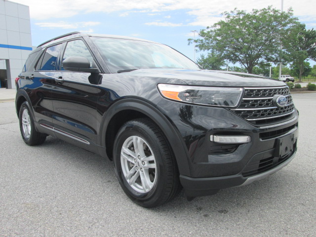 2023 Ford Explorer XLT RWD