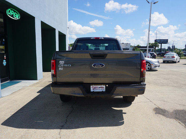 2015 Ford F-150 XL 2WD 145WB