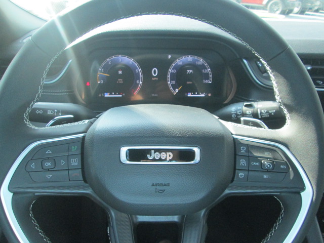 2024 Jeep Grand Cherokee Laredo X 4WD