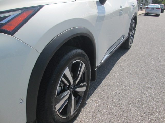 2023 Nissan Rogue Platinum FWD
