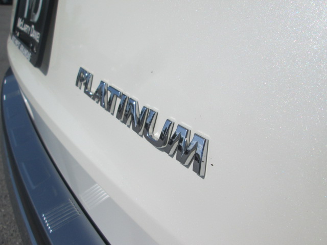 2023 Nissan Rogue Platinum FWD