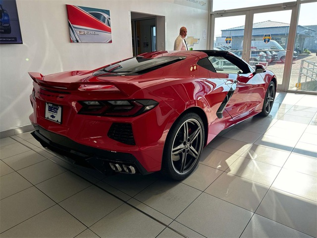 2024 Chevrolet Corvette 2LT