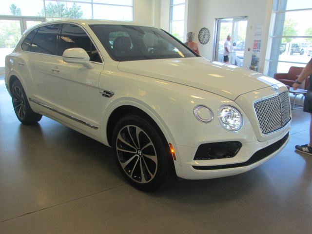 2018 Bentley Bentayga W12 Signature AWD