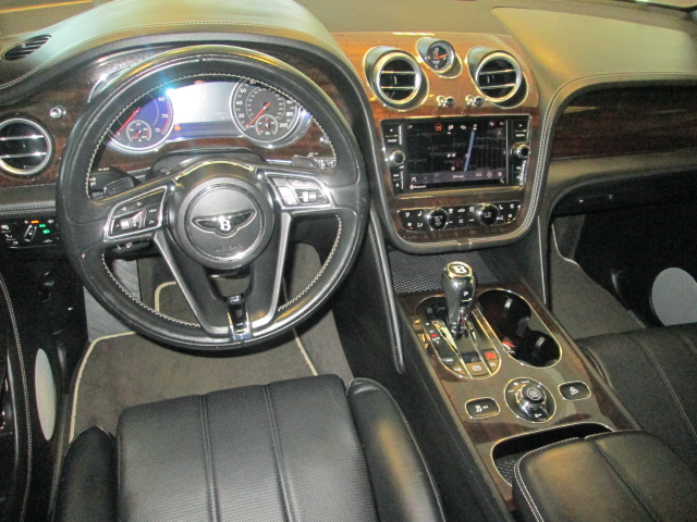 2018 Bentley Bentayga W12 Signature AWD
