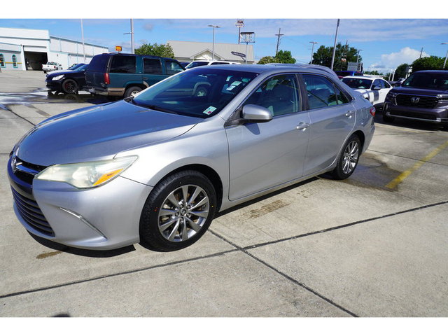 2015 Toyota Camry SE