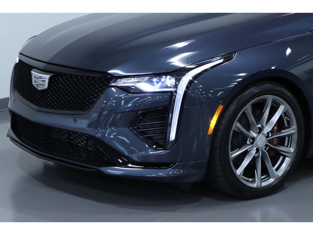 2025 Cadillac CT4-V 