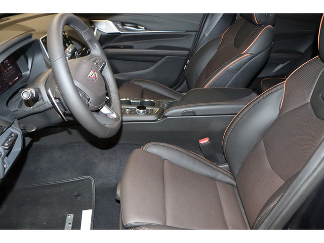 2025 Cadillac CT4-V 