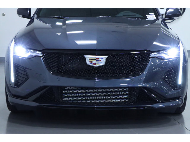 2025 Cadillac CT4-V 