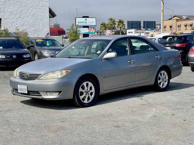 2005 Toyota Camry XLE