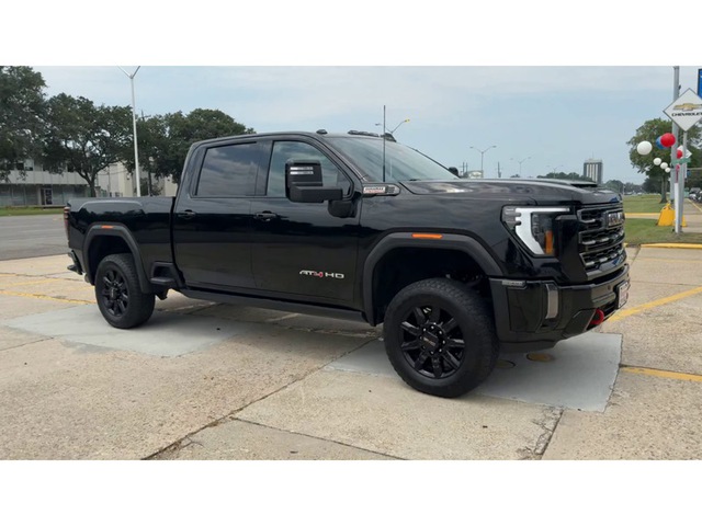 2024 GMC Sierra 2500HD AT4 4WD 159WB