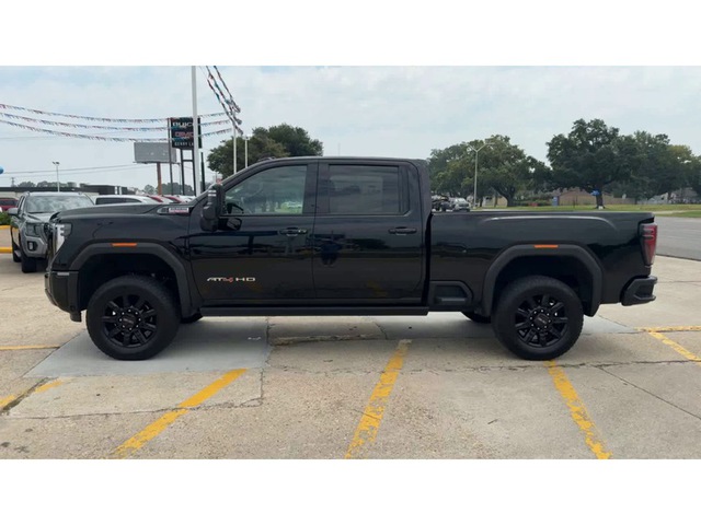 2024 GMC Sierra 2500HD AT4 4WD 159WB