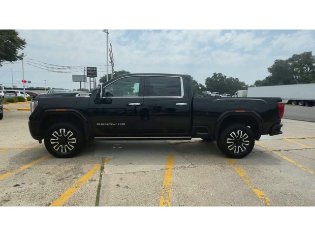 2023 GMC Sierra 2500HD Denali 4WD 159WB