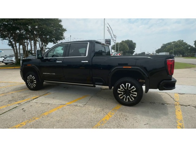 2023 GMC Sierra 2500HD Denali 4WD 159WB