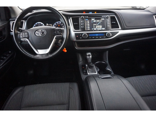 2019 Toyota Highlander LE FWD