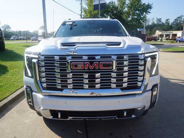 2025 GMC Sierra 2500HD Denali 4WD