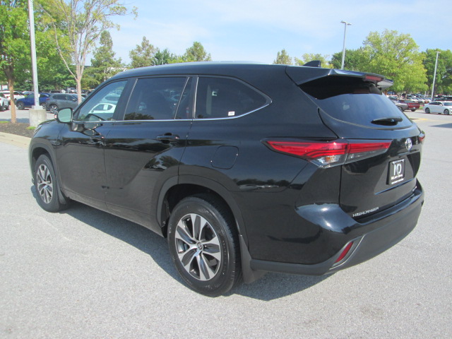 2023 Toyota Highlander XLE AWD