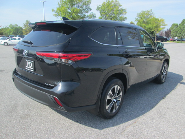 2023 Toyota Highlander XLE AWD