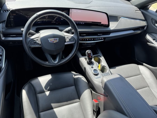 2024 Cadillac XT4 Premium Luxury FWD