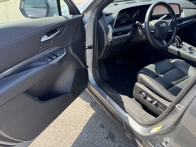 2024 Cadillac XT4 Premium Luxury FWD