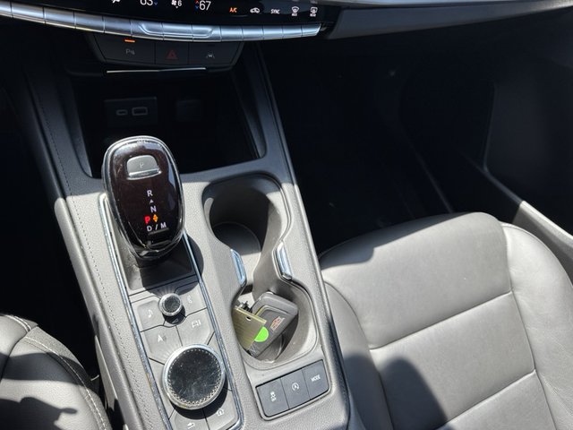 2024 Cadillac XT4 Premium Luxury FWD